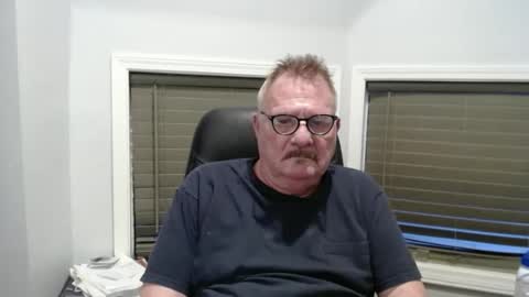 Snapshot of oldguybigd chatting on 20, 3, 2026 oldguybigd online show from 20, 3, 2026