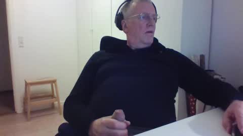 oldth online show from 1, 1, 2025