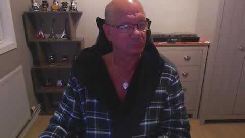 Snapshot of oldveteranuk chatting on 6, 10, 2025 oldveteranuk online show from 6, 10, 2025