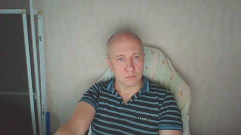 Snapshot of oleg365 chatting on 22, 12, 2024 figaro online show from 22, 12, 2024