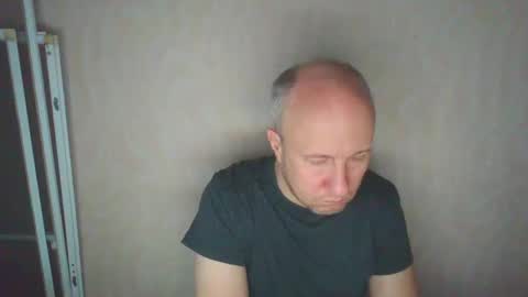 Snapshot of oleg365 chatting on 28, 12, 2024 figaro online show from 28, 12, 2024