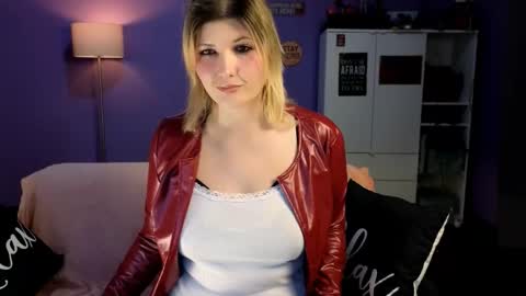 OliSunny Olivia online show from 19, 3, 2026