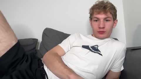 Oliver Beck online show from 3, 2, 2025