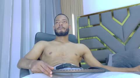 Snapshot of oliver_bigblack_cock chatting on 16, 3, 2026 Oliver online show from 16, 3, 2026