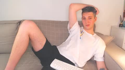 Snapshot of oliver_hort chatting on 7, 12, 2024 Oliver online show from 7, 12, 2024