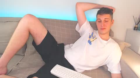 Snapshot of oliver_hort chatting on 21, 1, 2025 Oliver online show from 21, 1, 2025