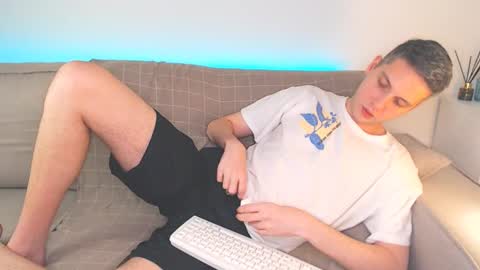 Snapshot of oliver_hort chatting on 22, 1, 2025 Oliver online show from 22, 1, 2025