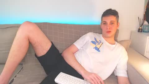 Snapshot of oliver_hort chatting on 31, 1, 2025 Oliver online show from 31, 1, 2025