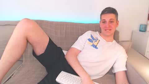 Snapshot of oliver_hort chatting on 28, 2, 2025 Oliver online show from 28, 2, 2025