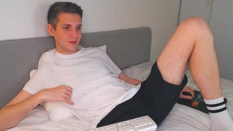 Snapshot of oliver_hort chatting on 5, 11, 2025 Oliver online show from 5, 11, 2025