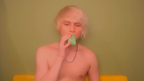 Oliver online show from 22, 2, 2025