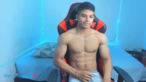 Snapshot of oliver_thompsson chatting on 28, 12, 2024 oliver thompsson online show from 28, 12, 2024