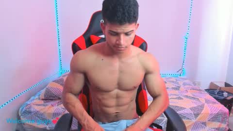 Snapshot of oliver_thompsson chatting on 2, 1, 2025 oliver thompsson online show from 2, 1, 2025