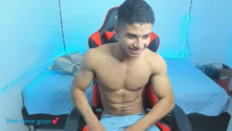 Snapshot of oliver_thompsson chatting on 22, 1, 2025 oliver thompsson online show from 22, 1, 2025