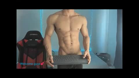 Snapshot of oliver_thompsson chatting on 7, 1, 2026 oliver thompsson online show from 7, 1, 2026