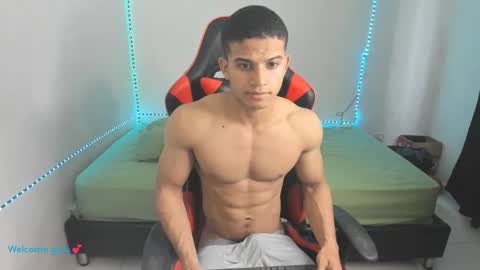 Snapshot of oliver_thompsson chatting on 1, 2, 2026 oliver thompsson online show from 1, 2, 2026