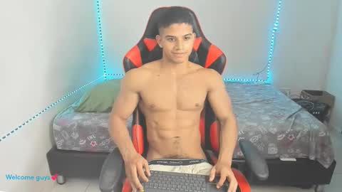 Snapshot of oliver_thompsson chatting on 8, 3, 2026 oliver thompsson online show from 8, 3, 2026