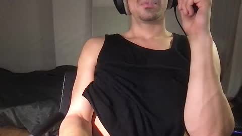 Snapshot of oliverbisbis1 chatting on 17, 10, 2025 oliverbisbis1 online show from 17, 10, 2025