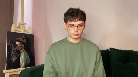 Snapshot of oliverlawrence chatting on 2, 6, 2026 oliverlawrence online show from 2, 6, 2026