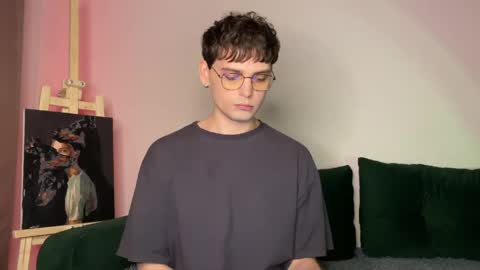 Snapshot of oliverlawrence chatting on 3, 6, 2026 oliverlawrence online show from 3, 6, 2026