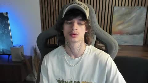 Snapshot of oliverrgroove chatting on 21, 5, 2026 oliverrgroove online show from 21, 5, 2026
