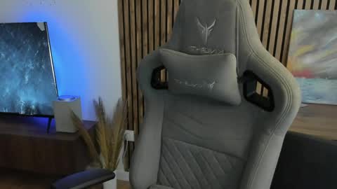 Snapshot of oliverrgroove chatting on 23, 5, 2026 oliverrgroove online show from 23, 5, 2026