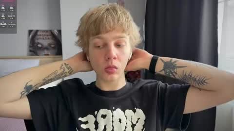 Snapshot of olivertasty chatting on 23, 6, 2026 oliver online show from 23, 6, 2026