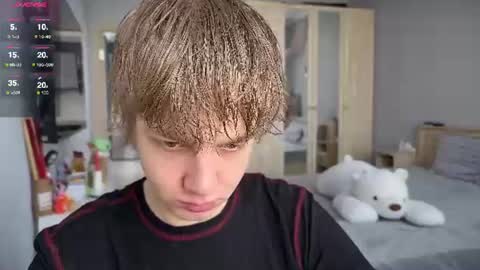Snapshot of olivertasty chatting on 18, 7, 2026 oliver online show from 18, 7, 2026