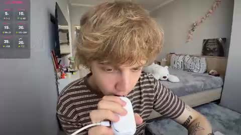Snapshot of olivertasty chatting on 29, 7, 2026 oliver online show from 29, 7, 2026