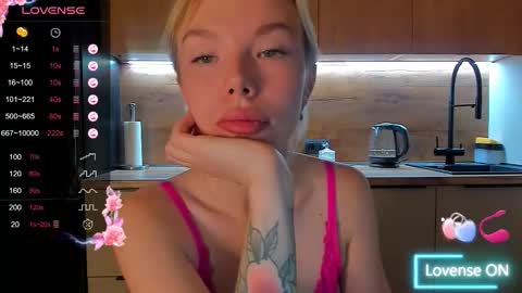 Olivia 3 online show from 23, 10, 2025