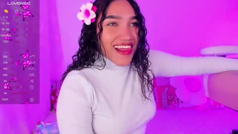 Snapshot of olivia_fx chatting on 14, 9, 2025 Maria online show from 14, 9, 2025