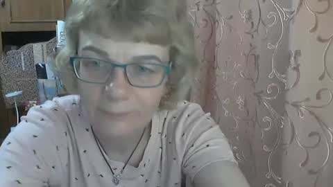 Snapshot of olivia_mia25 chatting on 11, 3, 2026 Olivia Mia online show from 11, 3, 2026