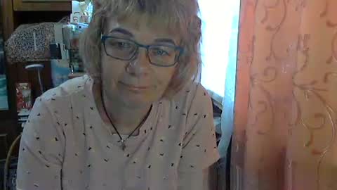 Snapshot of olivia_mia25 chatting on 13, 5, 2026 Olivia Mia online show from 13, 5, 2026