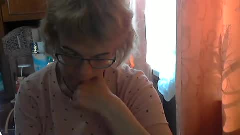 Snapshot of olivia_mia25 chatting on 4, 6, 2026 Olivia Mia online show from 4, 6, 2026