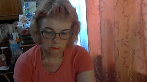 Snapshot of olivia_mia25 chatting on 12, 6, 2026 Olivia Mia online show from 12, 6, 2026