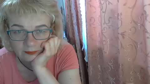 Snapshot of olivia_mia25 chatting on 17, 6, 2026 Olivia Mia online show from 17, 6, 2026