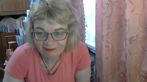 Snapshot of olivia_mia25 chatting on 22, 6, 2026 Olivia Mia online show from 22, 6, 2026