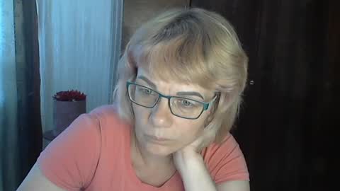 Olivia Mia online show from 7, 7, 2026