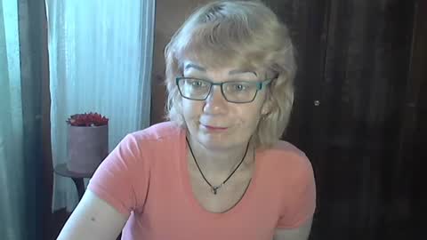 Olivia Mia online show from 8, 7, 2026