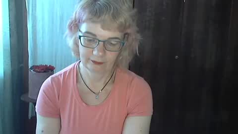 Olivia Mia online show from 11, 7, 2026