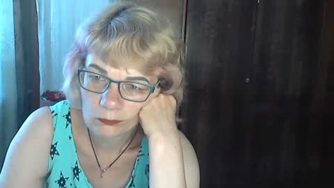 Olivia Mia online show from 13, 7, 2026