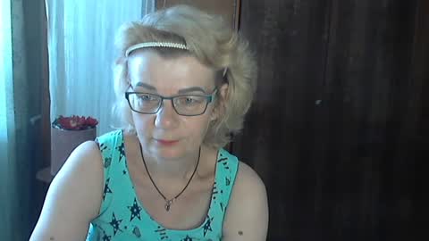 Olivia Mia online show from 16, 7, 2026