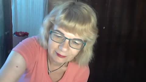 Olivia Mia online show from 22, 7, 2026
