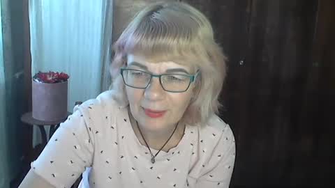 Olivia Mia online show from 24, 7, 2026