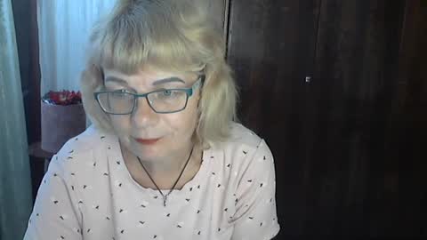 Olivia Mia online show from 28, 7, 2026