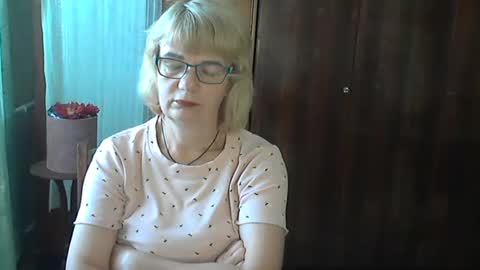 Olivia Mia online show from 30, 7, 2026