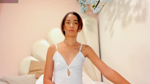 Olivia online show from 15, 2, 2025