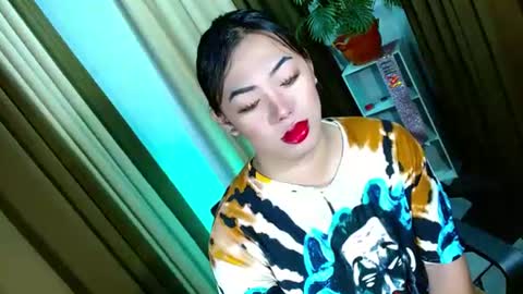 Miss OLIVIA online show from 4, 10, 2025