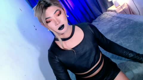 Snapshot of olivia_the_temptress27 chatting on 1, 7, 2026 Miss OLIVIA online show from 1, 7, 2026