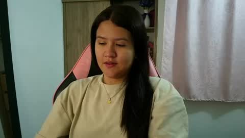 Snapshot of olivia_watson_ chatting on 3, 8, 2026 Olivia online show from 3, 8, 2026